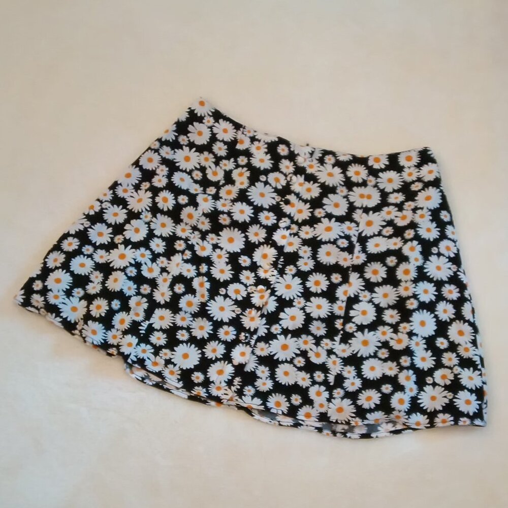 Forever 21 💛 Adorable Sunflower Skater Mini Skirt 🌻🍃💛